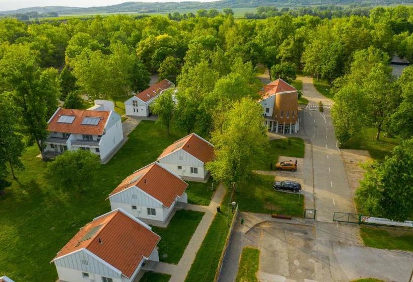 Termál Kemping Apartmanok és Bungalók