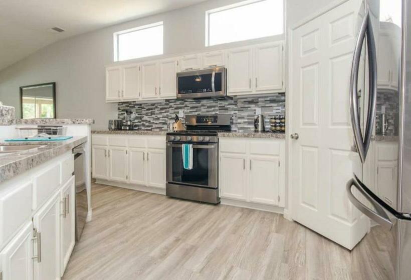 Antigua By Avantstay Amazing 5br Villa 5min Drive To Coachellastagecoach