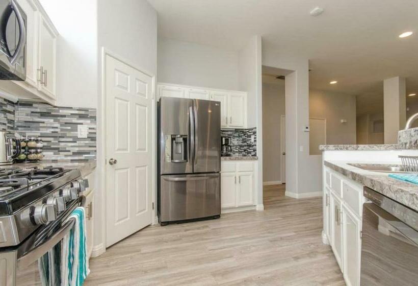 Antigua By Avantstay Amazing 5br Villa 5min Drive To Coachellastagecoach