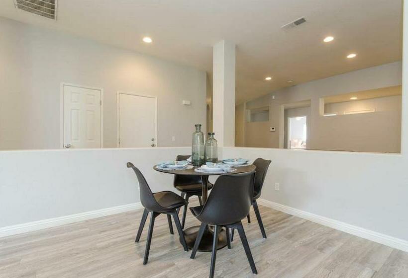 Antigua By Avantstay Amazing 5br Villa 5min Drive To Coachellastagecoach