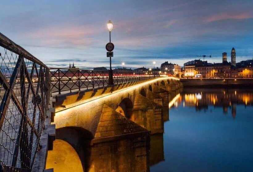 Appartement En Plein Coeur De Mâcon H
