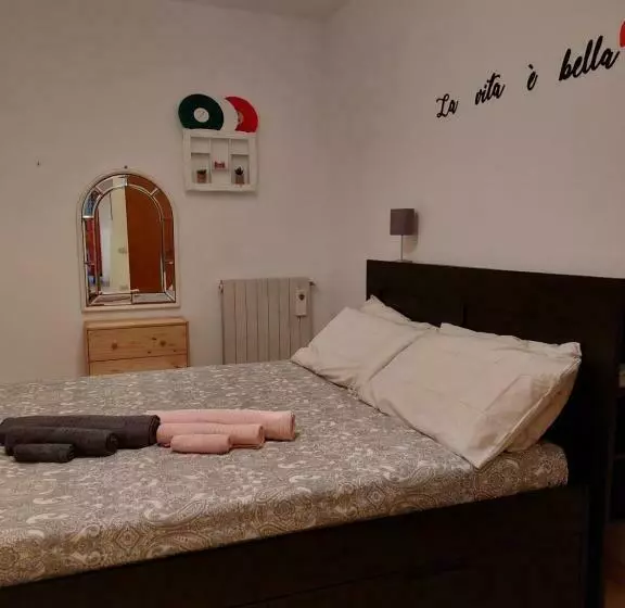 Casa Follie