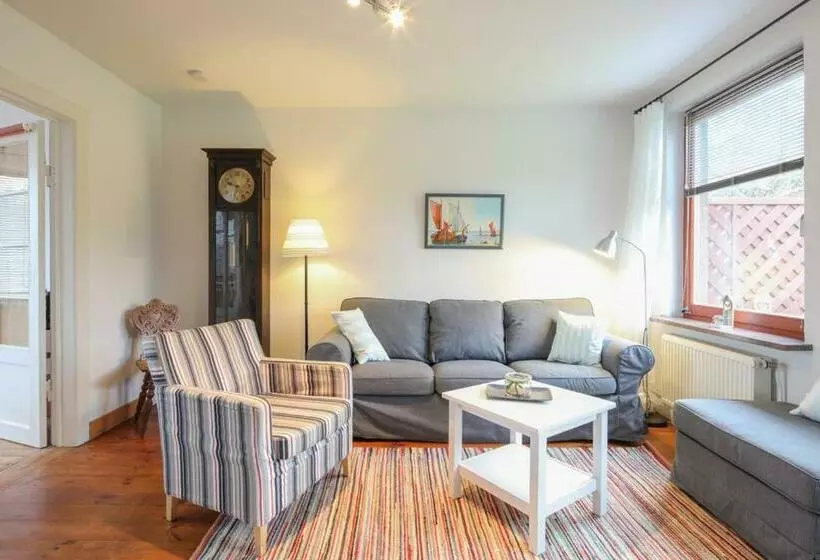 Ferienhaus Seeschwalbe Mit Großem Garten