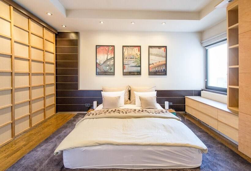 Venus Apartments   Parliament I