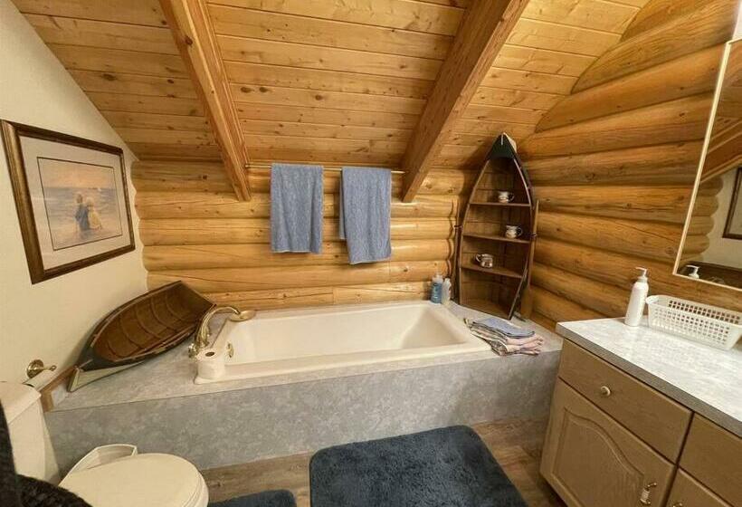 River Rock Lodge Sleeps 14 Close To Yellowstone