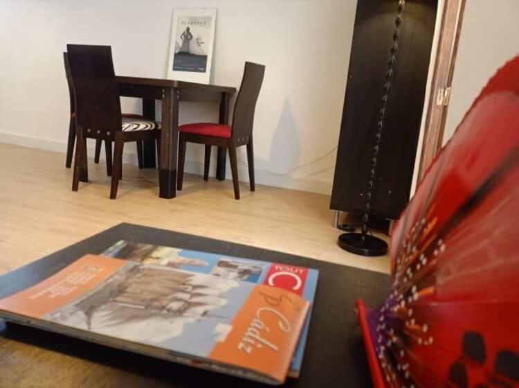 Piso Centro De Cádiz