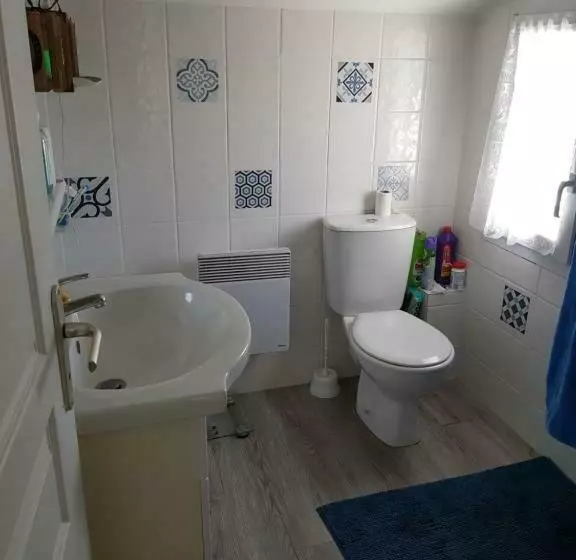 Maison Au Calme, Proche Centre Et Mer, Jardin Clos