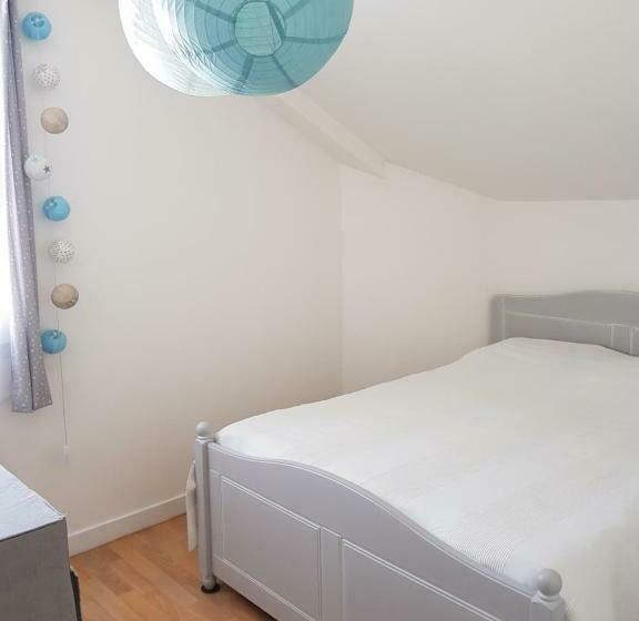 Maison Au Calme, Proche Centre Et Mer, Jardin Clos