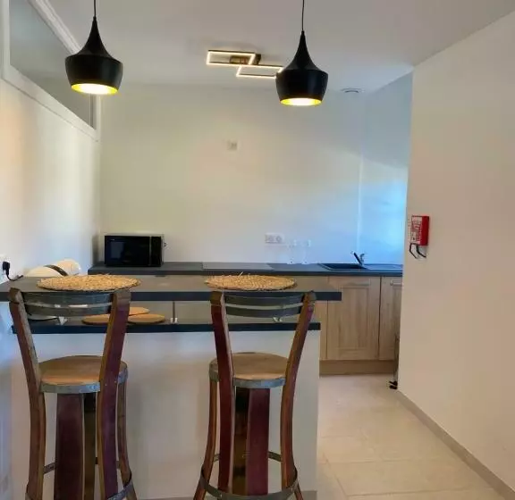 Appartement Au Cœur De Chablis   Caves Baptiste Bienvenu