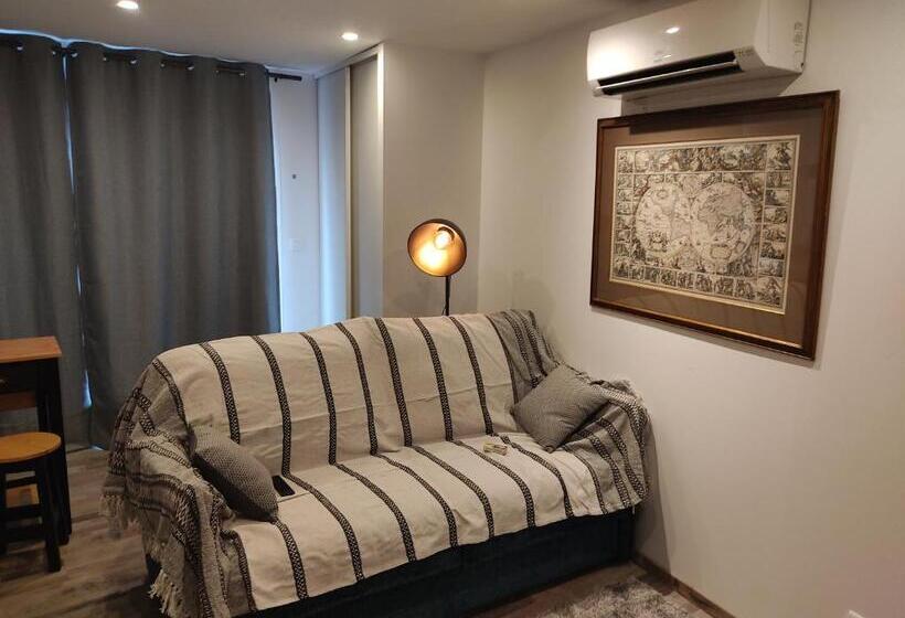 Charmant Studio Dans Petit Village Du Sud De La France