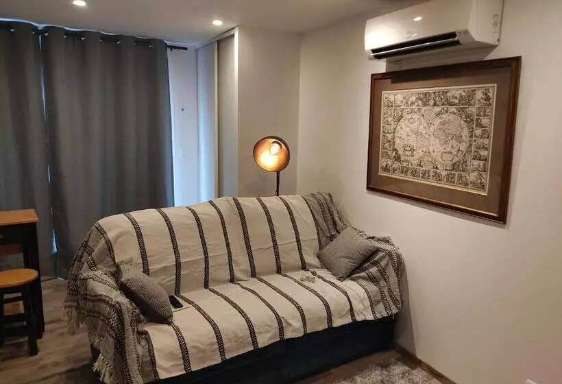 Charmant Studio Dans Petit Village Du Sud De La France