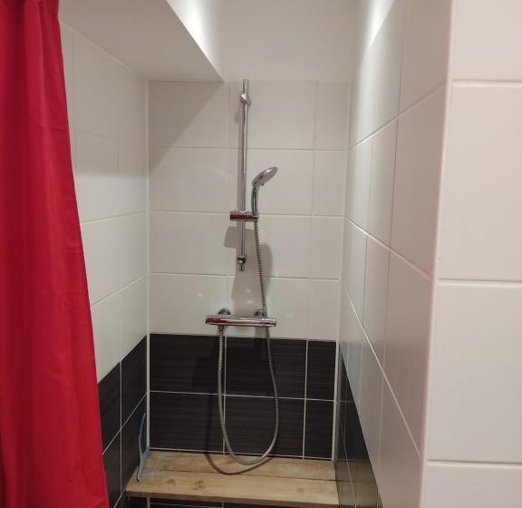 Charmant Studio Dans Petit Village Du Sud De La France