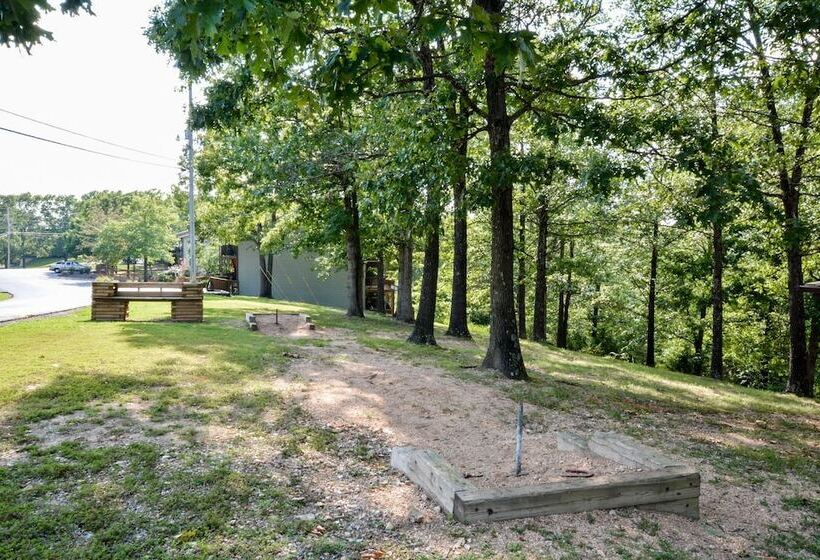 Divine 9 Condo Fishing Lake & Hiking Trails