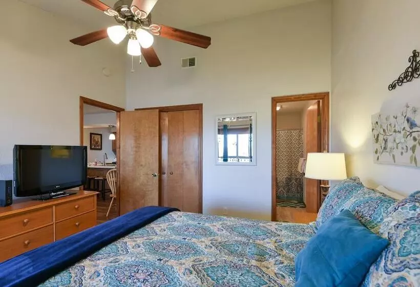 Divine 9 Condo  Fishing Lake & Hiking Trails