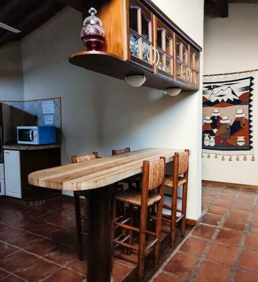 Espectacular Casa En Chacras De Coria