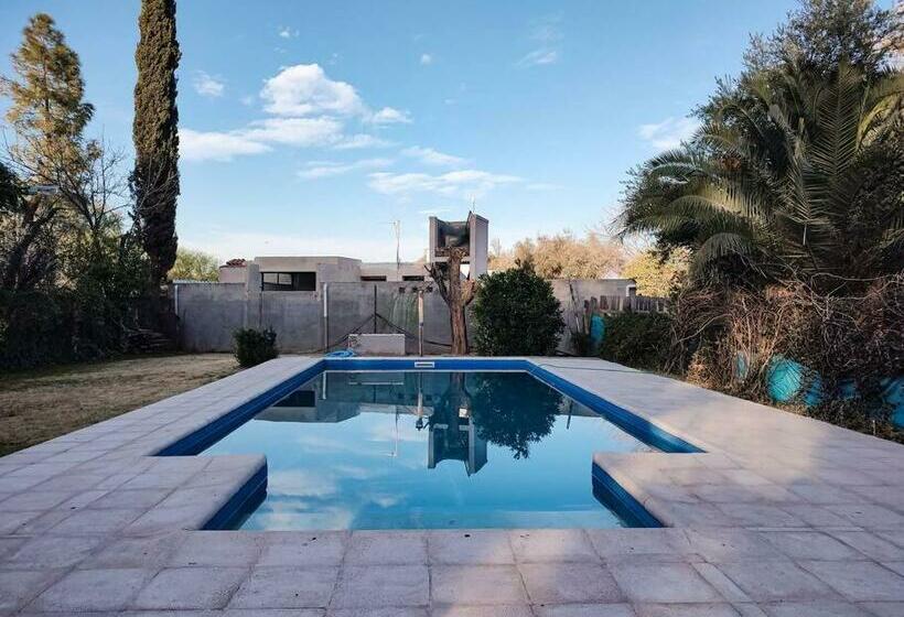 Espectacular Casa En Chacras De Coria