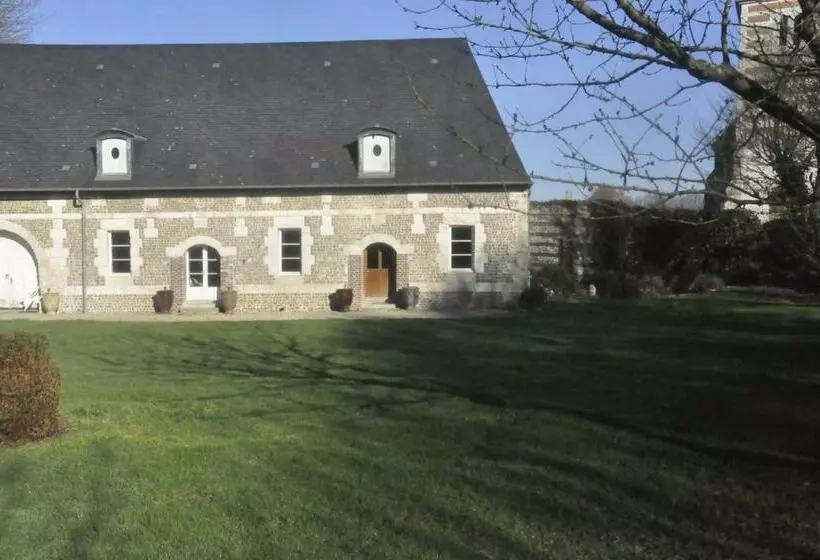 Gite L Orangerie Du Château D Emalleville