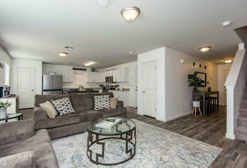 New House Game Room Jacuzzi Close To Casino And River