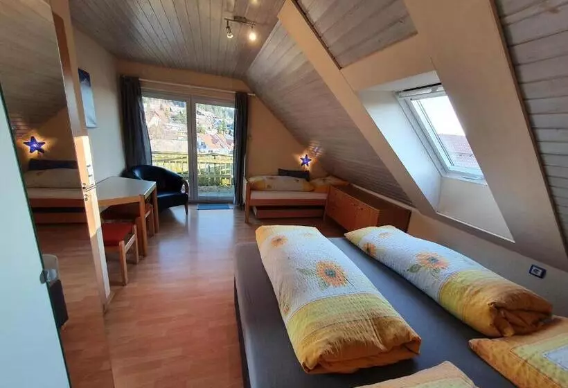 Ferienhaus Sonnengelb Im Herzen Des Schwarzwaldes