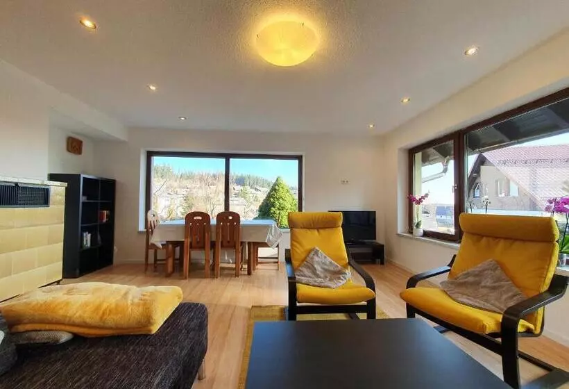 Ferienhaus Sonnengelb Im Herzen Des Schwarzwaldes