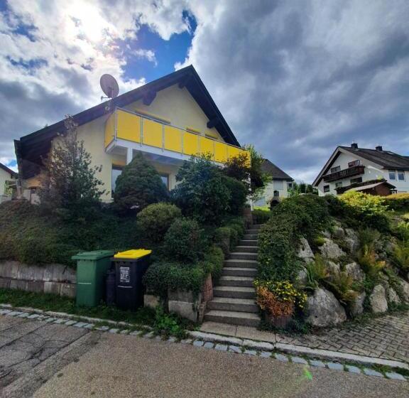Ferienhaus Sonnengelb Im Herzen Des Schwarzwaldes