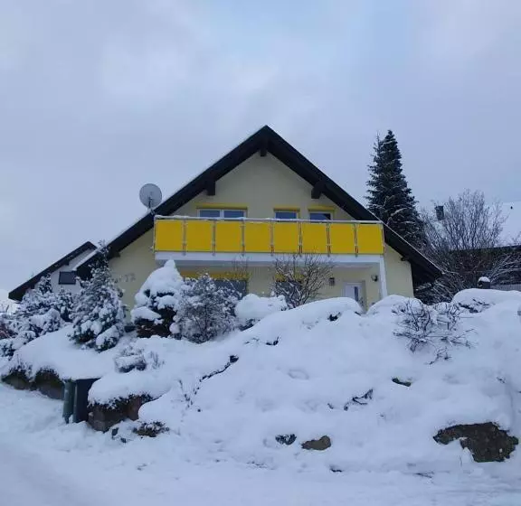 Ferienhaus Sonnengelb Im Herzen Des Schwarzwaldes