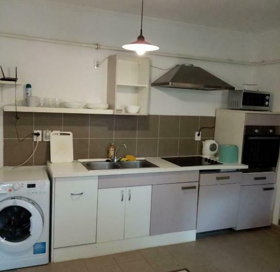 Varkor Villa At The Castle