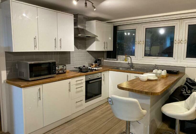 Contractors International City Centre