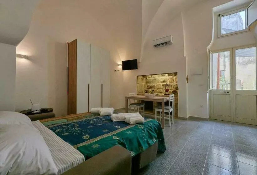 Corte Laura Nel Cuore Di Maglie