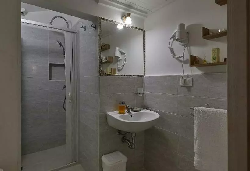 Corte Laura Nel Cuore Di Maglie