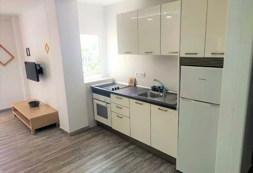 Cris Sol Apartments