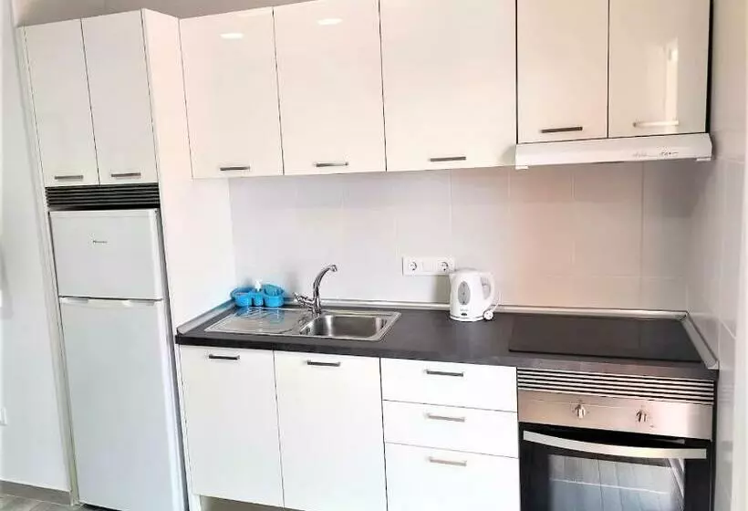 Cris Sol Apartments