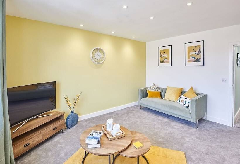 Host Stay Morgan S Rest