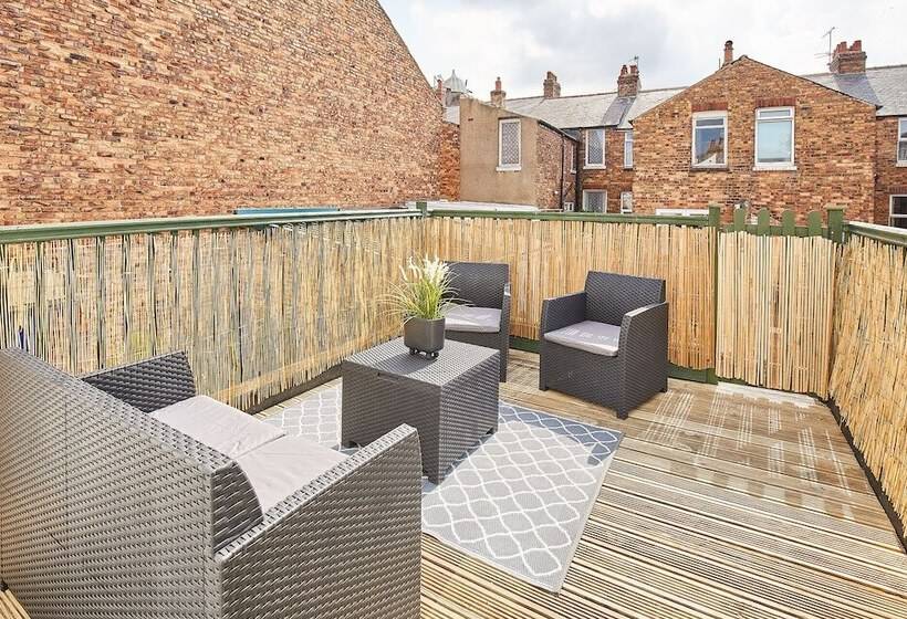 Host Stay Morgan S Rest