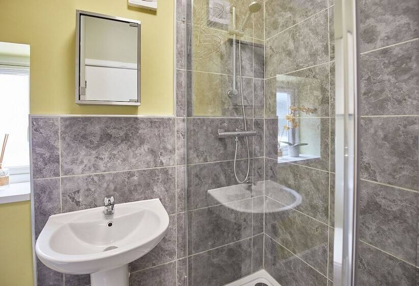 Host Stay Morgan S Rest