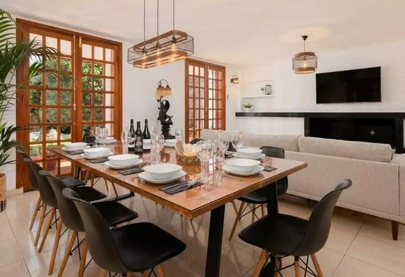 Karat Villa Fernanda