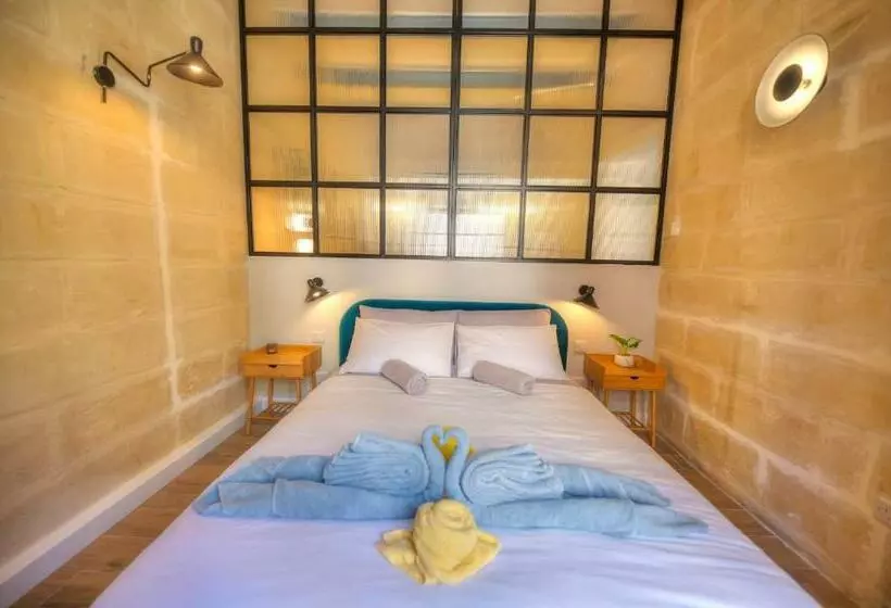 Beautifully Furnished Flat In The City Center Jbal1 1