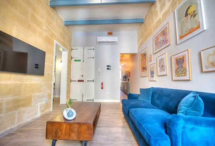Beautifully Furnished Flat In The City Center Jbal1 1