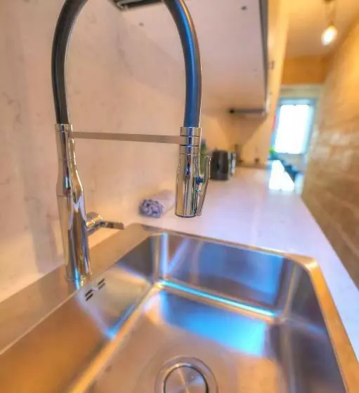 Beautifully Furnished Flat In The City Center Jbal1 1