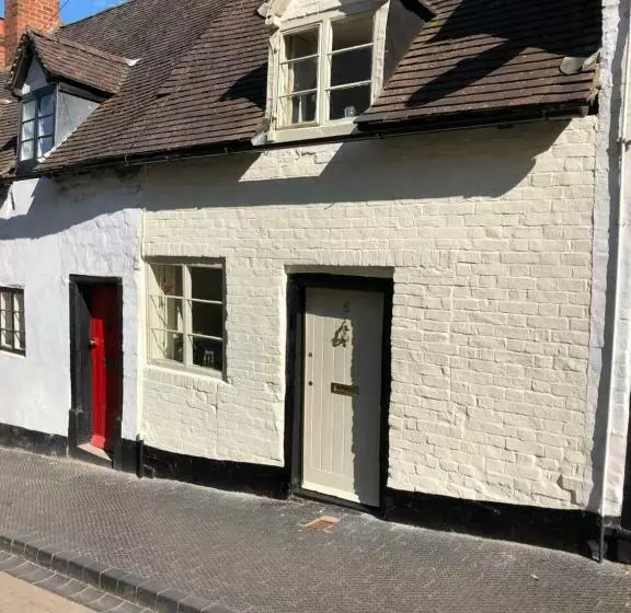 Little Gem On Bridgnorth S Cartway. River Views