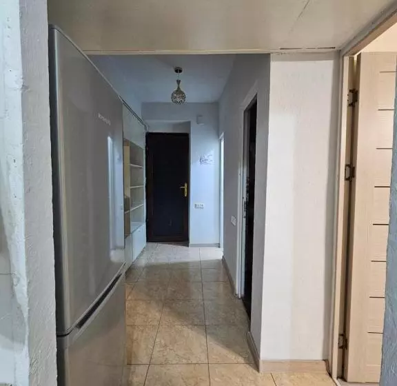 Sunny Apartment Close To Erebuni Mall