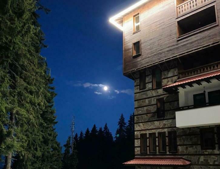 апартаменти и стаи за гости алекс