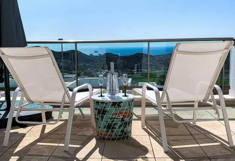 El Pequeño Paraíso