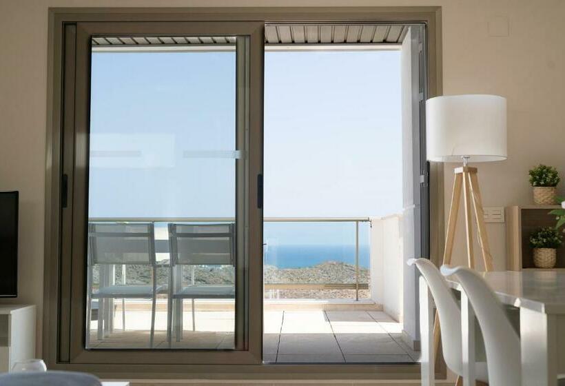 El Pequeño Paraíso