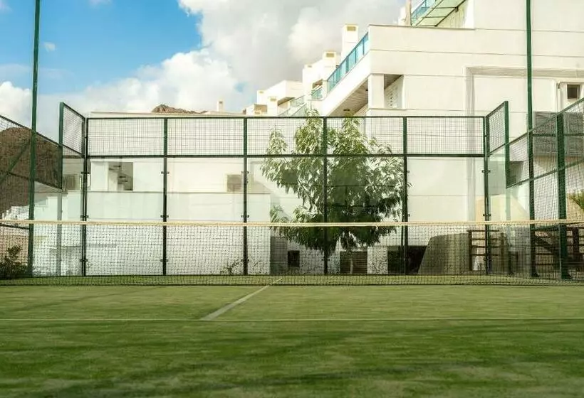 El Pequeño Paraíso