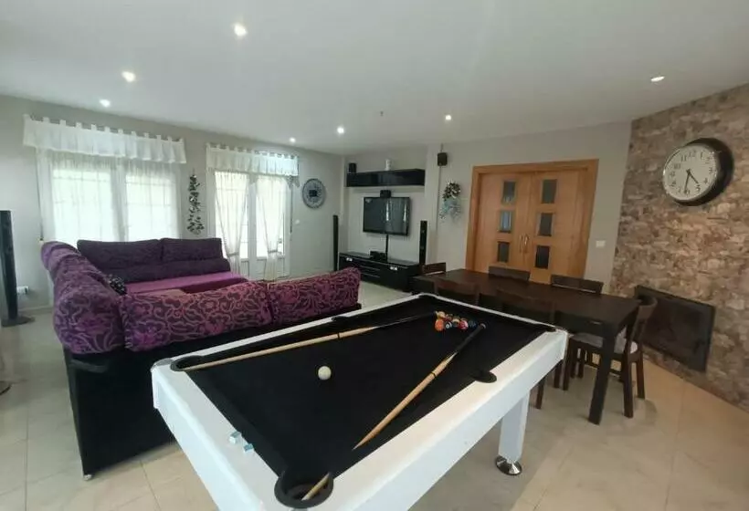 Planta Baja En Chalet Con Encanto