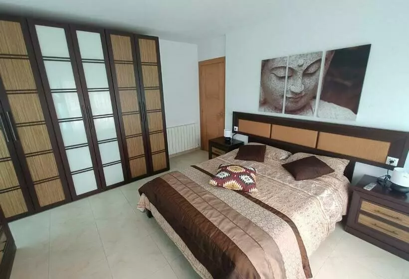 Planta Baja En Chalet Con Encanto