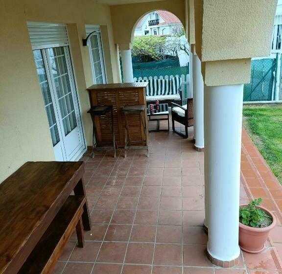 Planta Baja En Chalet Con Encanto