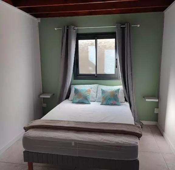 Ti Kaz Fond De Puits