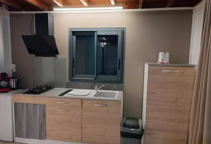 Ti Kaz Fond De Puits